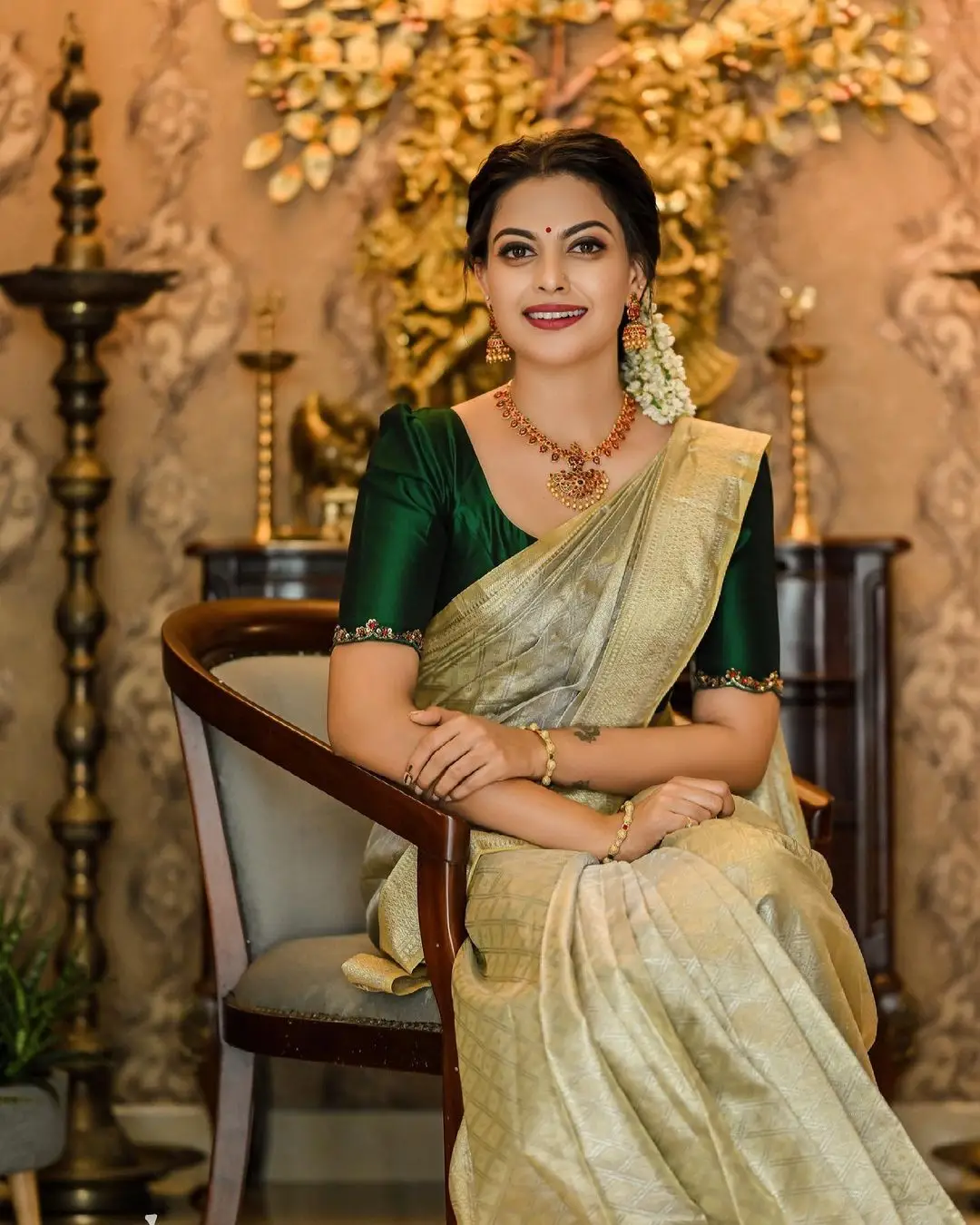 Anusree Nair In Beautiful Earrings Jewellery White Saree Green Blouse